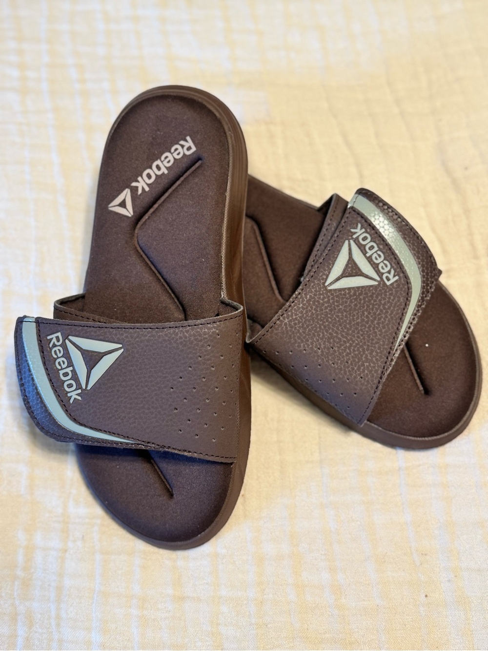 Reebok Delta Flow Brown Memory Foam Adjustable Slide Sandals Women’s 7